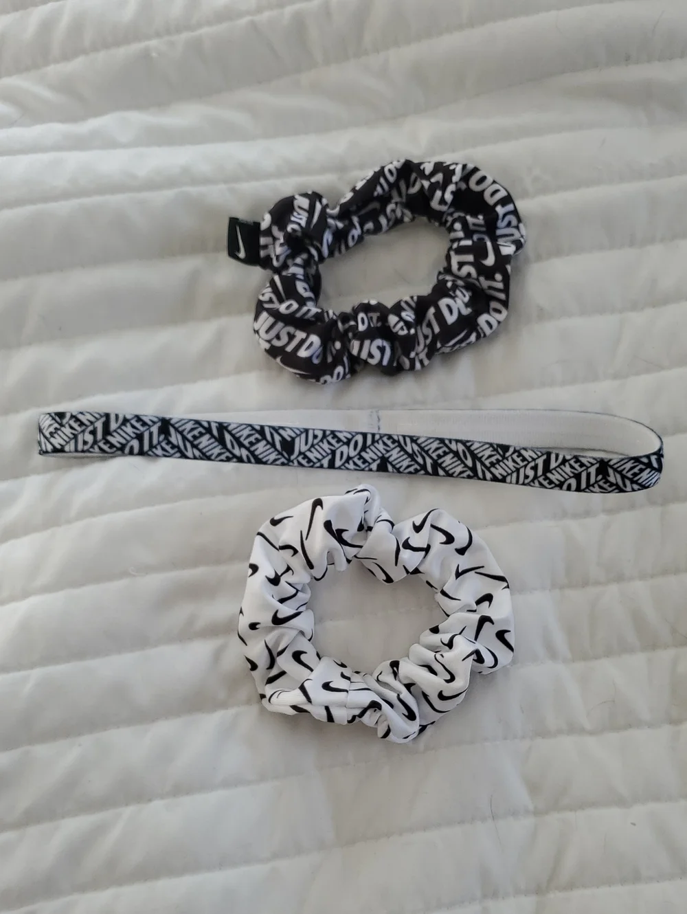 Nike Black & White Logo Hair Scrunchie and Headband Set - Kids Accessories